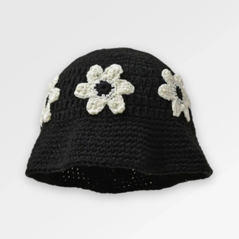 Crochet_Bucket_Hat_Black flower front view